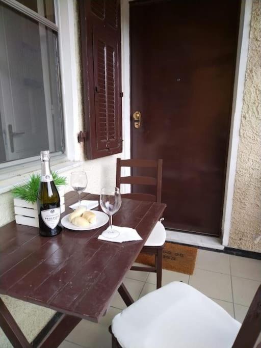 Casa Noemi, A Pochi Passi Dalle Spiagge E Dal Centro Di Arma Di Taggia. Exterior photo